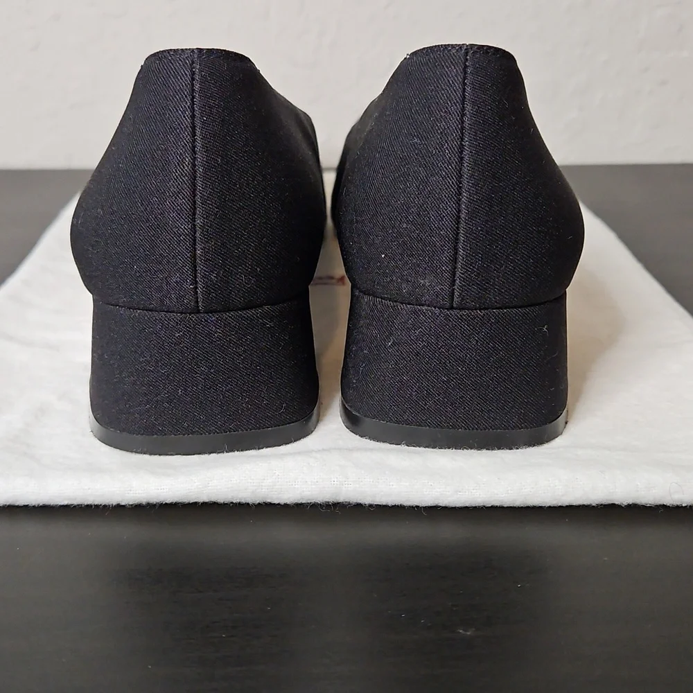 Salvatore Ferragamo Boutique Sonia Logo Black Heels, Size 39 (9A)